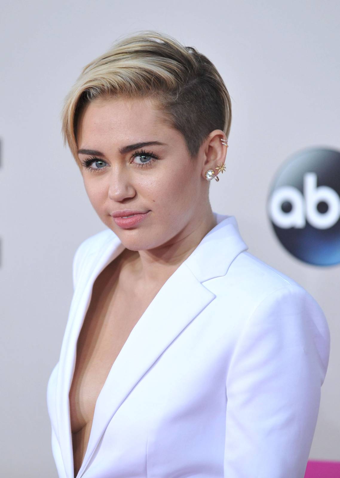 Miley-Cyrus-110.jpg